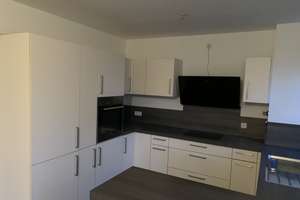 3-Zimmer-Erdgeschosswohnung mit Terrasse, Garten und TG-Stellplatz inkl. 11kW Wallbox – Albertus-Magnus-Str. 16, 85048 Friedrichshofen-Hollerstauden, Ingolstadt – Vorschaubild 4