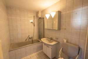 Charmantes Reihenmittelhaus mit Garage in Orschel-Hagen – Reutlingen (Kreis) – Vorschaubild 8