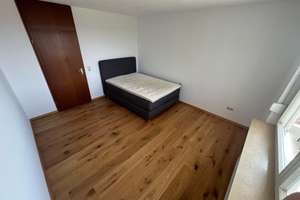 Helle 2-Zimmer-Wohnung mit Balkon und Tiefgaragenstellplatz in Karlsruhe-Durlach-Durlach – Die vollständige Adresse der Immobilie erhältst du vom Anbieter., 76227 Durlach, Karlsruhe – Vorschaubild 4