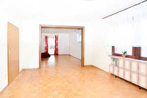 Sanierungsbedürftiges Einfamilienhaus mit viel Potenzial in ruhiger Lage! – Gütersloh (Kreis) – Vorschaubild 2