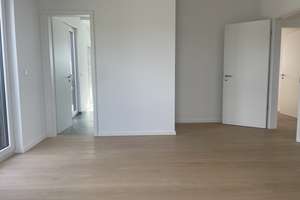 4-ZIMMER-PENTHOUSE | ALLEINE AUF EINER EBENE | 2. TAGESLICHTBÄDER | EBK | LOGGIA – 60435 Berkersheim, Frankfurt am Main – Vorschaubild 9