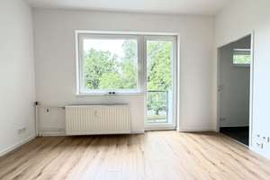 Sanierte 1 Zimmerwohnung mit tollem Ausblick im Dachgeschoss des Hauses – Taldorfer Weg 20c, 13437 Wittenau, Berlin – Vorschaubild 3
