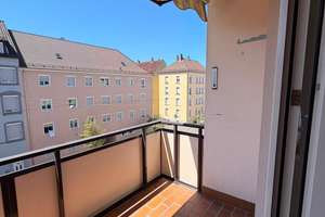Schöne helle 3 Zimmerwohnung mit EBK und Balkon - Neu-Ulm Stadtmitte – Luitpoldstr. 32, 89231 Neu-Ulm – Vorschaubild 3