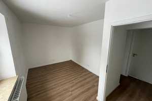 Gepflegtes Haus mit vier Zimmern und EBK in Baesweiler – Aachen (Kreis) – Vorschaubild 4