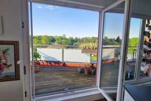 Charmante lichtdurchflutete Penthousewohnung mit zwei Dachterrassen und Einbauküche – Köln – Vorschaubild 6
