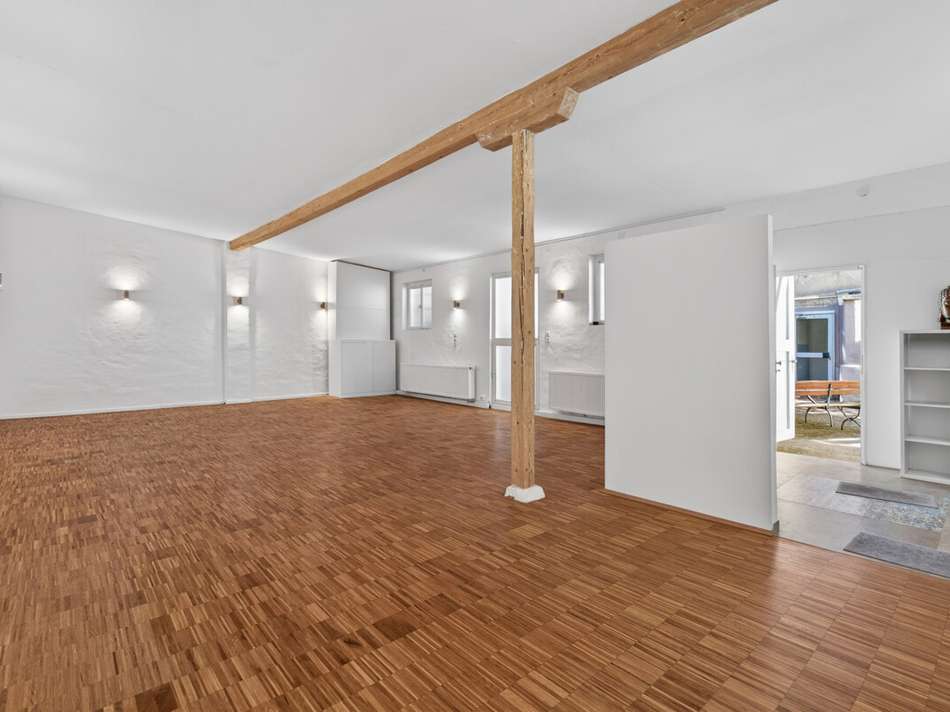Studio in 2. Reihe