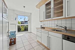 Attraktive 3-Zimmer-Wohnung in Gelsenkirchen-Buer – mit Balkon, Carport und Lage im 2. Obergeschoss – Die vollständige Adresse der Immobilie erhältst du vom Anbieter., 45894 Buer, Gelsenkirchen – Vorschaubild 5