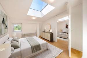 Bezaubernde, familiengerechte 4-Zimmer-Wohnung in Altbau-Villa mit Traumblick auf den Schlosskanal – Die vollständige Adresse der Immobilie erhältst du vom Anbieter., 80638 Neuhausen, München – Vorschaubild 7