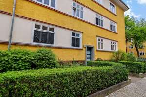 Investieren im Wachstumsstandort Adlershof – Vermietete Eigentumswohnung mit Entwicklungspotenzial – Die vollständige Adresse der Immobilie erhältst du vom Anbieter., 12489 Adlershof, Berlin – Vorschaubild 2