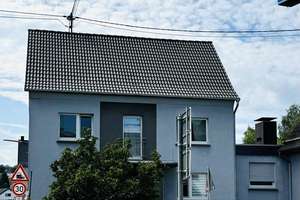 2 Familienhaus mit Garten in Raubach zu verkaufen *provisionsfrei – Schefferstraße 22, 56316 Raubach – Vorschaubild 1