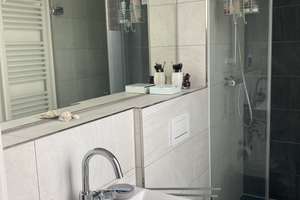 Sonnige, stylische 2,5 Zimmer Wohnung zu vermieten – Metzer Str. 4, 40476 Derendorf, Düsseldorf – Vorschaubild 4
