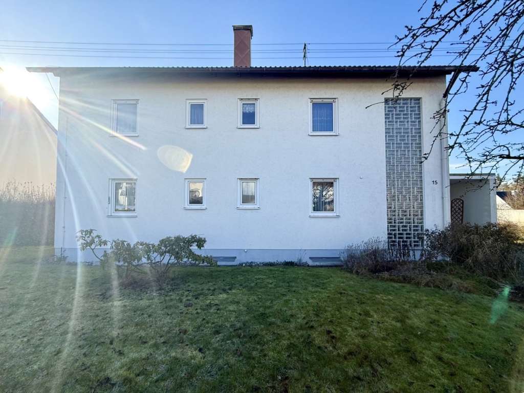 Immobilie in Bissingen - Ab ins Familienglück! Zweifamilienhaus mit großem Grundstück in Bissingen! - Bild 2