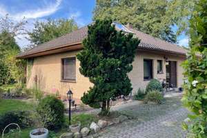 Mehr Platz als gedacht – Bungalow mit ausgebautem Dachboden in Ofenerdiek – Die vollständige Adresse der Immobilie erhältst du vom Anbieter., 26125 Ofenerdiek, Oldenburg (Oldenburg) – Vorschaubild 2