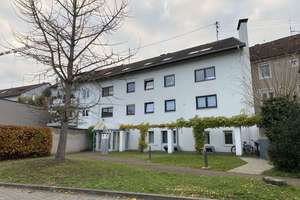 Gemütliche, WG-taugliche 3-Zi.-DG-ETW mit Stellplatz – vermietet in KA Durlach-Aue – Die vollständige Adresse der Immobilie erhältst du vom Anbieter., 76227 Durlach, Karlsruhe – Vorschaubild 2