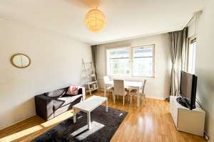 Sonniges Studio Nähe Kudamm mit Balkon