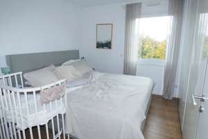 Moderne 4-Zimmer-Dachgeschoss-Wohnung mit Einbauküche und Aufzug im Haus – Die vollständige Adresse der Immobilie erhältst du vom Anbieter., 51377 Steinbüchel, Leverkusen – Vorschaubild 9