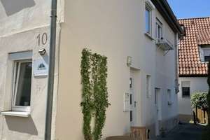 **Stilvoll renoviertes Stadthaus mit individuellem Charakter und hervorragender Wertanlage** – Die vollständige Adresse der Immobilie erhältst du vom Anbieter., 72660 Beuren – Vorschaubild 2