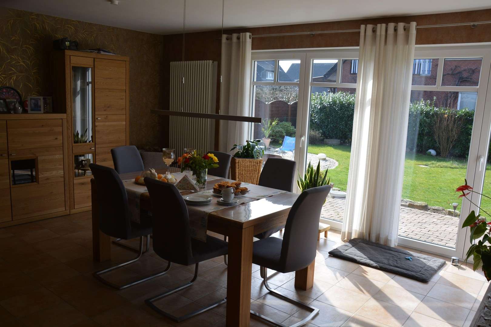 Immobilie in Nordwalde - Modernisiertes Familienhaus mit großem Süd-West-Garten, Photovoltaik und Wärmepumpe - Bild 2