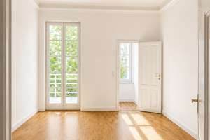 Exklusiv kernsanierte 4-Zimmer-Altbauwohnung mit zwei Designbädern, Klimaanlage & großzügigem Balkon – Die vollständige Adresse der Immobilie erhältst du vom Anbieter., 40217 Unterbilk, Düsseldorf – Vorschaubild 6