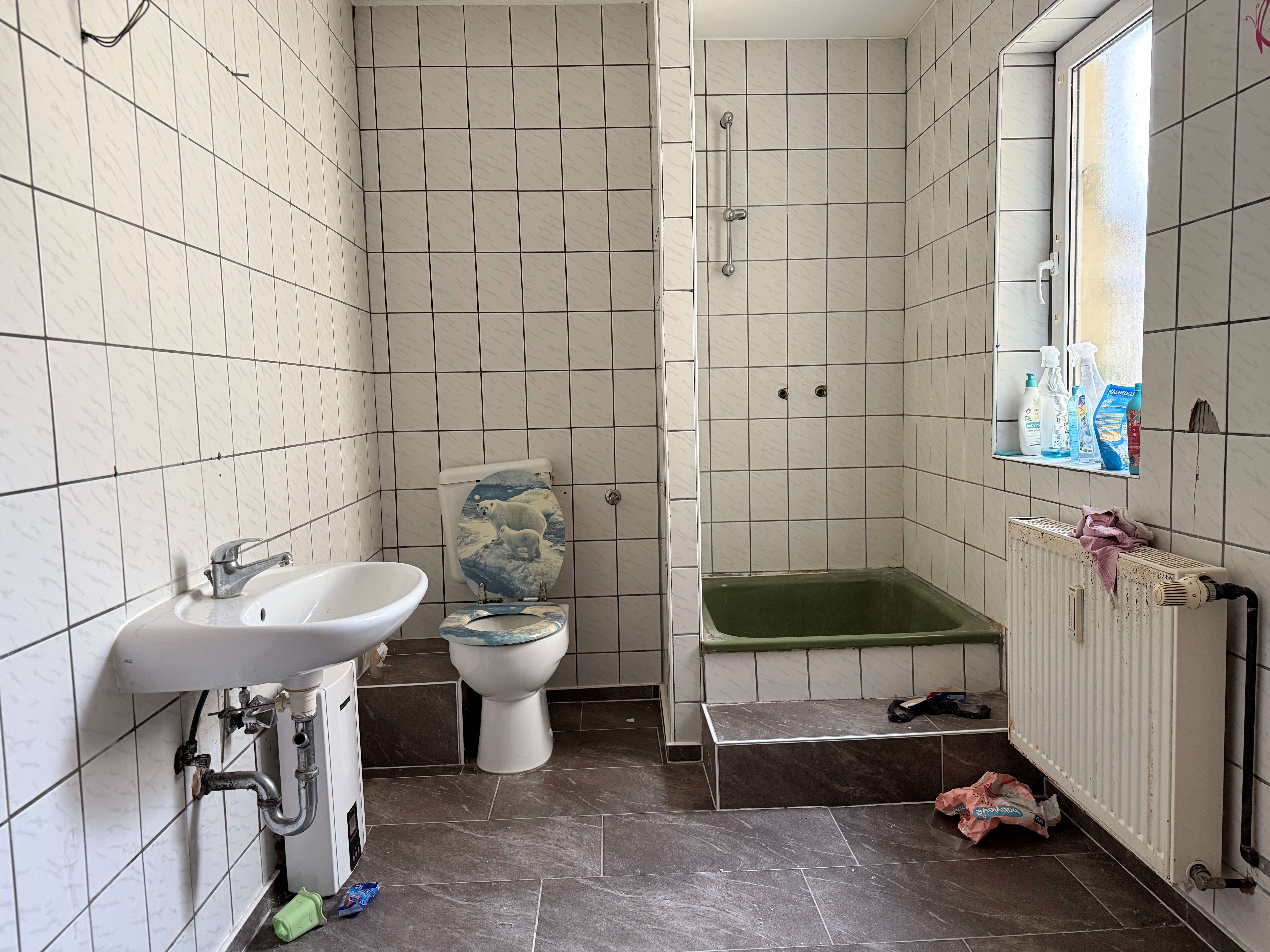 Sanierungsobjekt mit 3 Einheiten + Gewerbe in Güsten – Projekt mit Potenzial, Salzlandkreis – Bild 2