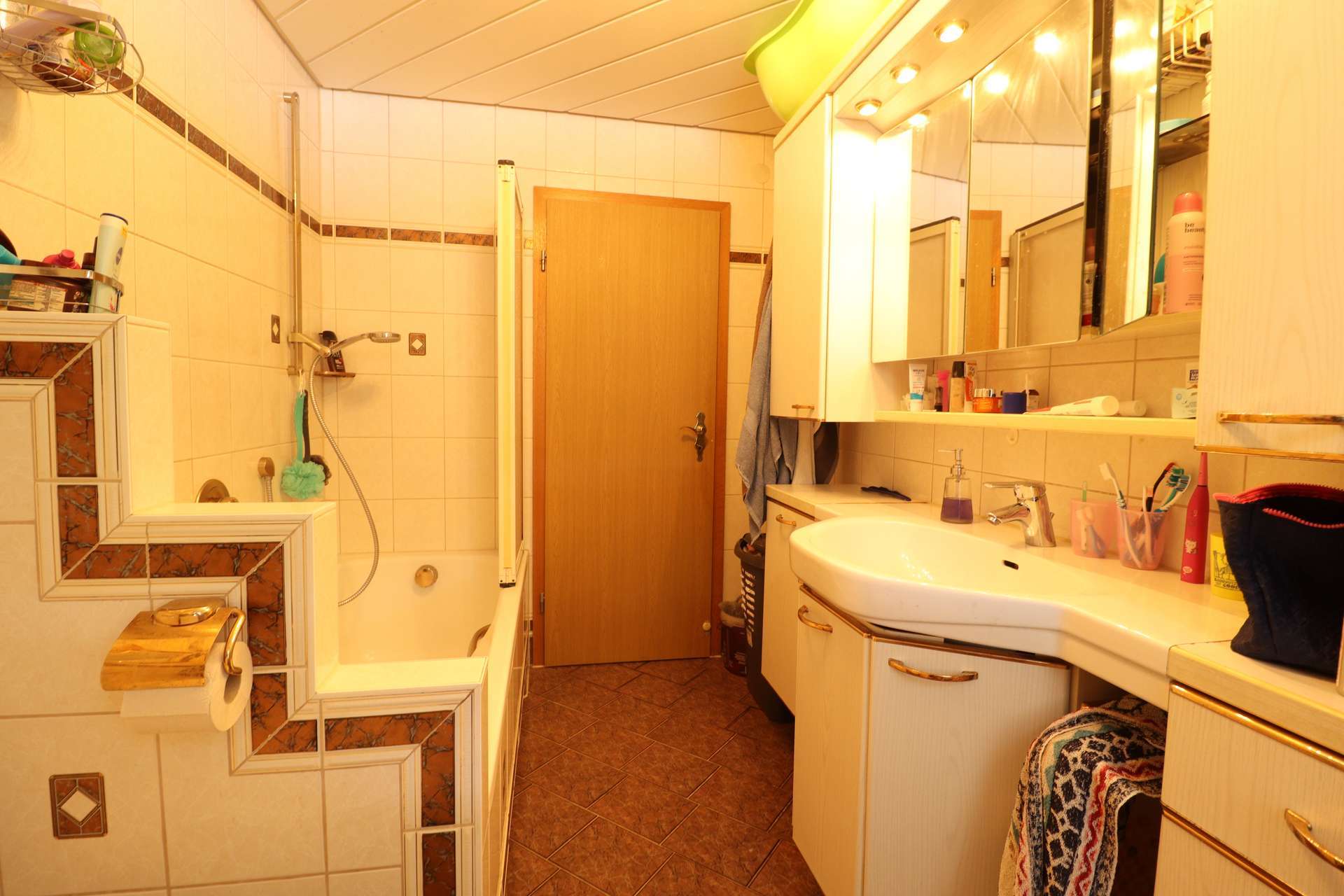 Immobilie in Oppenau - Gepflegte 3-Zimmer-Wohnung in ruhiger Lage – Licht. Ruhe. Raum - Bild 4