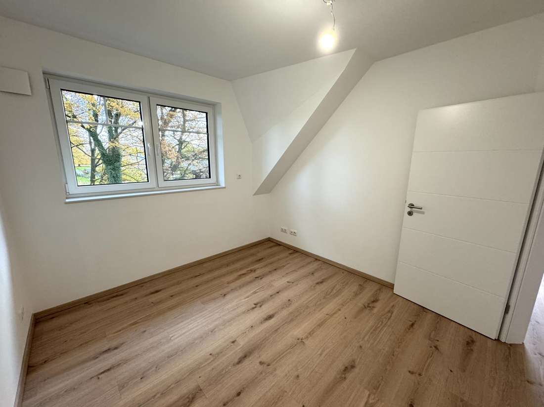 Immobilie in Sauensiek - Energieeffizient & stilvoll – moderne Doppelhaushälfte mit sechs Zimmern und Garten in Sauensiek *** - Bild 5