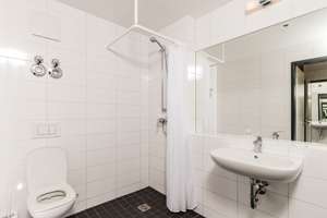 Studenten und Azubis aufgepasst - Wohnung mit Pantryküche, Stellplatz und Balkon – Blumenstraße 14, 93055 Ostenviertel, Regensburg – Vorschaubild 2