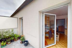 Wohnen auf zwei Ebenen
5-Zimmer-Maisonette-Wohnung mit Balkon und zwei Tiefgaragenstellplätzen – Die vollständige Adresse der Immobilie erhältst du vom Anbieter., 76139 Hagsfeld, Karlsruhe – Vorschaubild 9