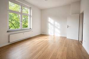 Altbauflair trifft Wohnkomfort - sanierte 2 Zimmer-Wohnung in Essen Frohnhausen mit Balkon – Zu den Karmelitern 9, 45145 Frohnhausen, Essen – Vorschaubild 3
