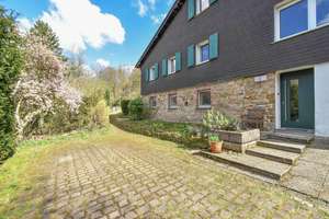 Heartbreaker im Hespertal :) Freistehendes Landhaus voller Varianten im zauberhaften Außenbereich – Die vollständige Adresse der Immobilie erhältst du vom Anbieter., 45239 Fischlaken, Essen – Vorschaubild 2