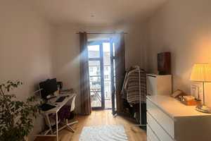 Exklusive 2-Zimmer-Wohnung mit gehobener Innenausstattung mit Balkon in Köln Altstadt & Neustadt-Süd – Koelhoffstr 7, 50676 Köln – Vorschaubild 7
