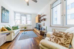 Schöne 3-Zimmer-Wohnung mit 2 Schlafzimmern nahe Dom und Main – 60311 Altstadt, Frankfurt am Main – Vorschaubild 1