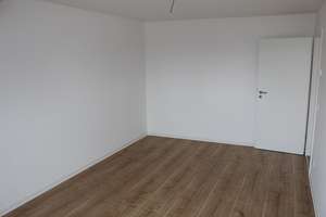 Moderne 4-Zi-Wohnung mit Loggia u. PKW-Stellplatz! Inkl. vollwertiger Einbauküche – Die vollständige Adresse der Immobilie erhältst du vom Anbieter., 41469 Norf, Neuss – Vorschaubild 9