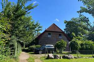 Idyllisches EFH in zweiter Reihe mit sonniger Südterrasse & PV-Anlage in Lurup – Die vollständige Adresse der Immobilie erhältst du vom Anbieter., 22547 Lurup, Hamburg – Vorschaubild 1