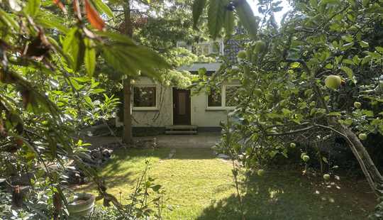 Bild von Ruhig gelegenes Einfamilienhaus mit großzügigem Garten auf einem 623 m² Grundstück