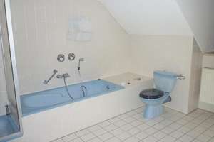 Attraktive 3-Zimmer-DG-Wohnung inklusive Garage – Die vollständige Adresse der Immobilie erhältst du vom Anbieter., 85416 Langenbach – Vorschaubild 6