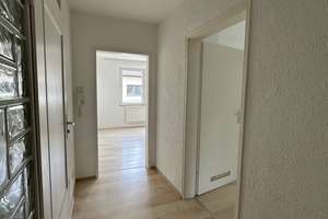 Stuttgart Ost: 3-Zimmer-Wohnung mit kleiner Einbauküche – Die vollständige Adresse der Immobilie erhältst du vom Anbieter., 70186 Gaisburg, Stuttgart – Vorschaubild 3