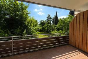 Attraktive 2-Zimmer-Wohnung im Hochparterre/1.OG mit Süd-Balkon in der Zwinglistraße zu vermieten! – Die vollständige Adresse der Immobilie erhältst du vom Anbieter., 23568 Sankt Gertrud, Lübeck – Vorschaubild 1