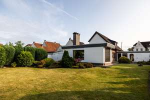 *** RUHIGE LAGE mit VIEL GARTEN - DOPPELGARAGE und vielen ZIMMERN perfekt für die EIGENEN IDEEN *** – Die vollständige Adresse der Immobilie erhältst du vom Anbieter., 27749 Stickgras/Annenriede, Delmenhorst – Vorschaubild 1