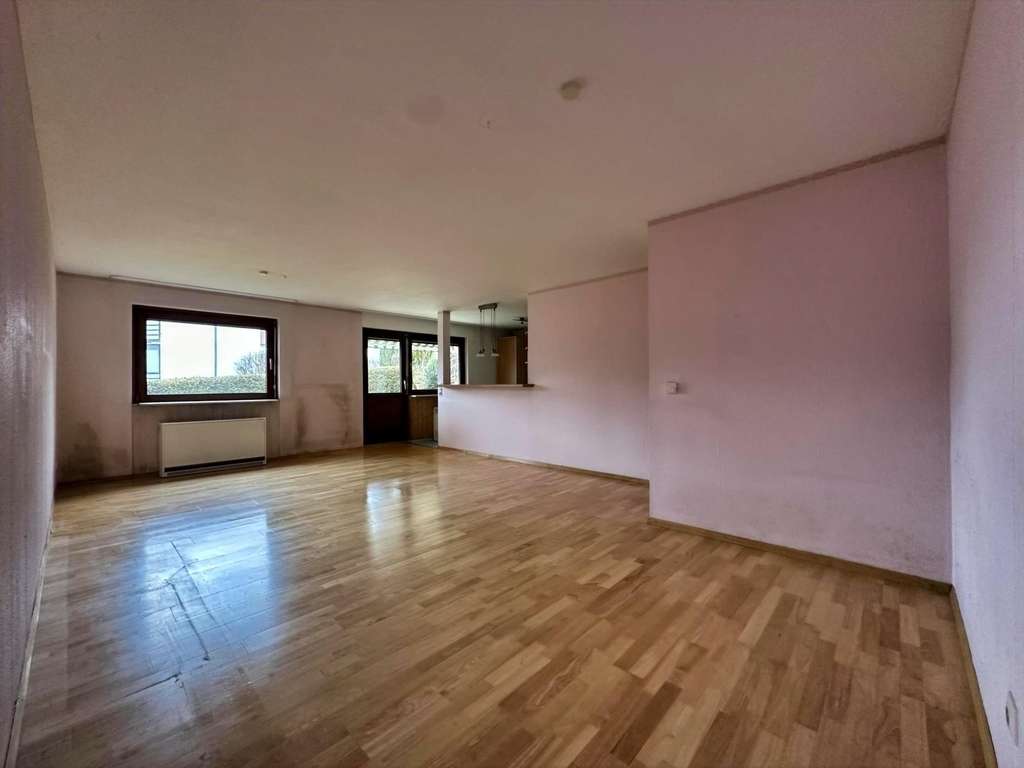 Immobilie in Bad Urach - Erdgeschosswohnung mit Terrasse, Garten und Blick auf den Rutschenfelsen - Bild 4