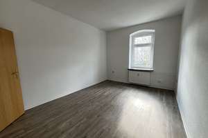 Große 3 Zimmer Wohnung mit Balkon in Ruhige Gegend – Bernsdorfer Str. 185, 9126 Bernsdorf, Chemnitz – Vorschaubild 3