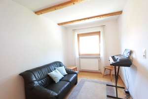 Sonniges Reihenhaus in absolut ruhiger Lage in Puchheim, 5 Zimmer+ Bad+ 2 WCs + Südbalkon+ Südgarten – 82178 Puchheim – Vorschaubild 20
