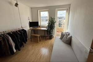 Untermiete Oktober 2026-Oktober 2027: sonnige 3-Zimmer-Wohnung in bester Lage und schönem Balkon – Augustenstraße 80, 70178 Rotebühl, Stuttgart – Vorschaubild 4