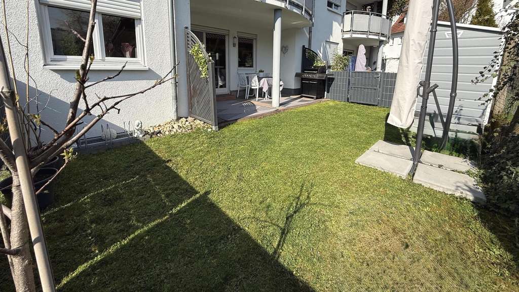 Immobilie in Uhingen - Zuhause ankommen! Ruhige 3,5-Zi.-Maisonette mit eigenem Garten im Herzen von Uhingen - Bild 2