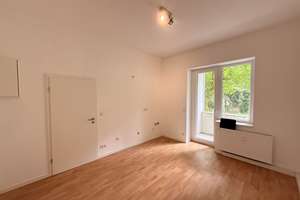 Moderne und renovierte 1,5 Raum-Wohnung mit Balkon
