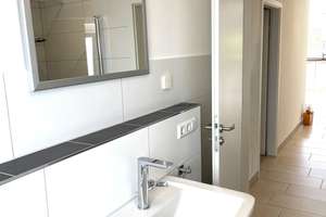 4 Zi. - DG - Art Penthouse / Erdwärme –  tolle ruhige Lage! … in wenigen Fahr-Minuten in RT 😊 – Die vollständige Adresse der Immobilie erhältst du vom Anbieter., 72770 Ohmenhausen, Reutlingen – Vorschaubild 26