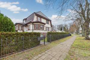Einfamilienhaus mit Altbaucharme im Grünen - Mehrgenerationenkonzept möglich