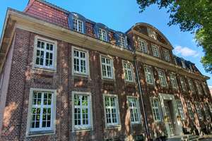 Münster Südviertel: Exklusives Haus-im-Haus Konzept in historischer Villa
