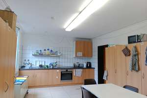 40 qm-Wohnung für 1  Monat in einem Studenten Wohnheim in der Kölner Südstadt – Kaesenstraße 14-16, 50677 Neustadt/Süd, Köln – Vorschaubild 2