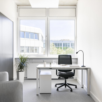 Privater Büroraum für 1 Person in Regus Docks Ismaning